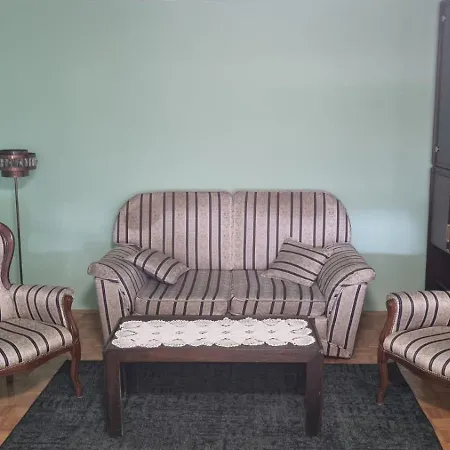 아파트 Apartment Most *